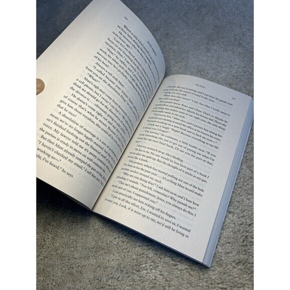 The Villa - Book by Rachel Hawkins - Picture 3 of 3